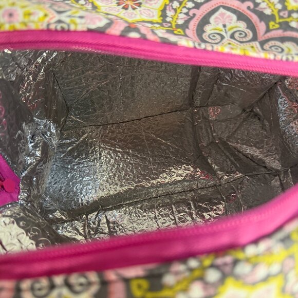 Luxury Handmade Insulated Lunch Bag – Elegant Fabric Design with Hot Pink Zipper - Picture 6 of 6